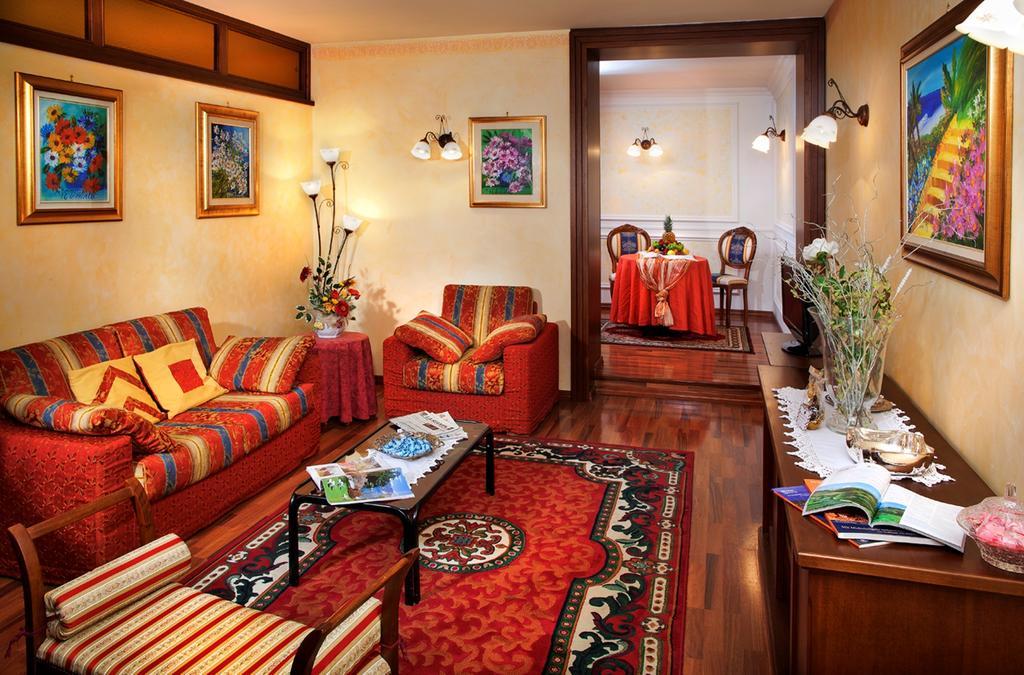 Hotel La Ruota Pianfei 部屋 写真