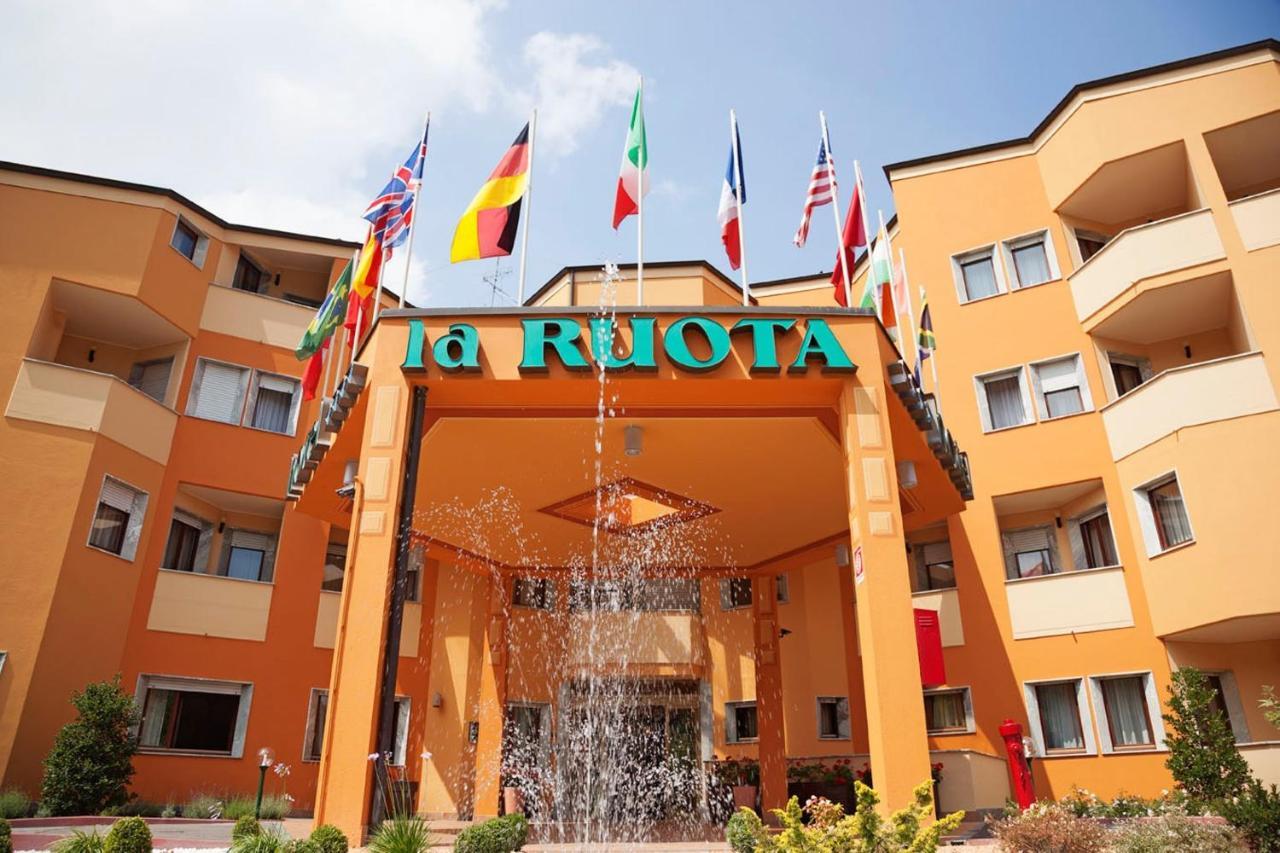 Hotel La Ruota Pianfei エクステリア 写真