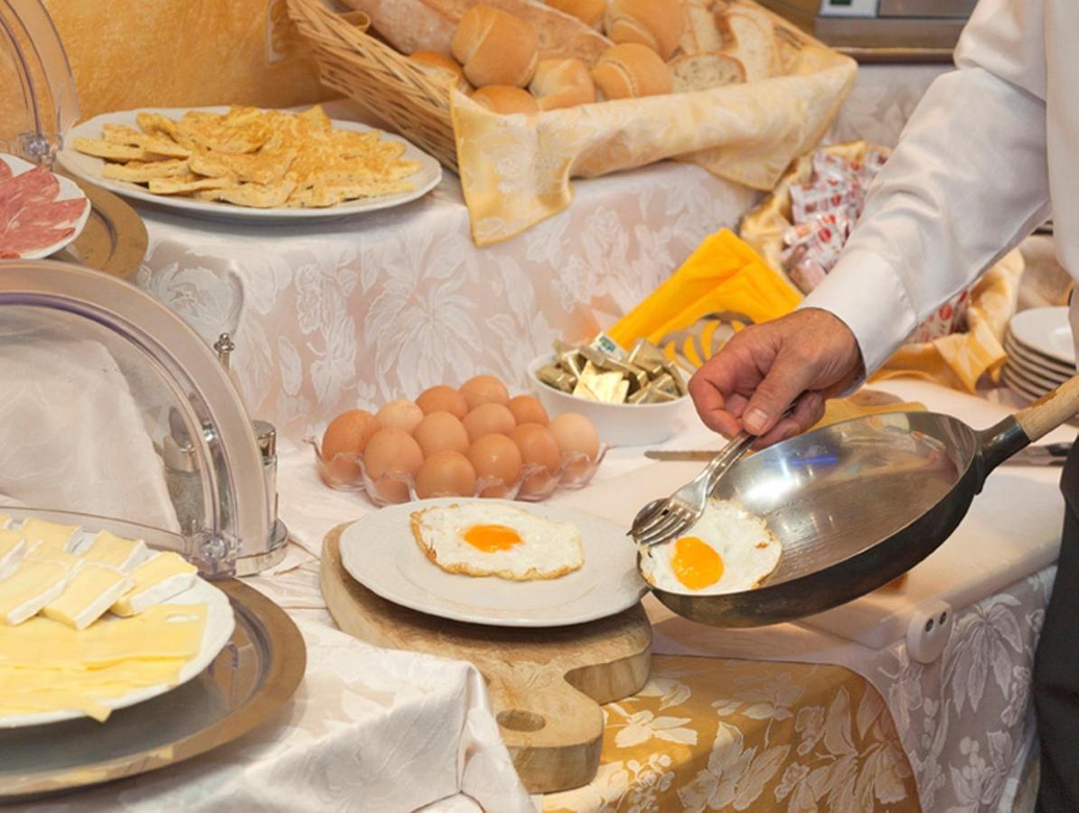 Hotel La Ruota Pianfei エクステリア 写真
